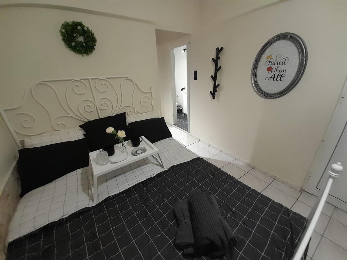 Cocomelo Apts Ираклион Экстерьер фото